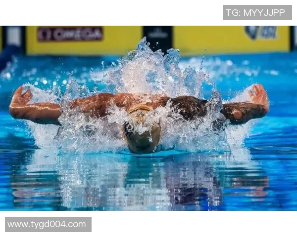 蝶泳锻炼全身肌肉 提升心肺功能 促进身体协调性与灵活性的健康益处